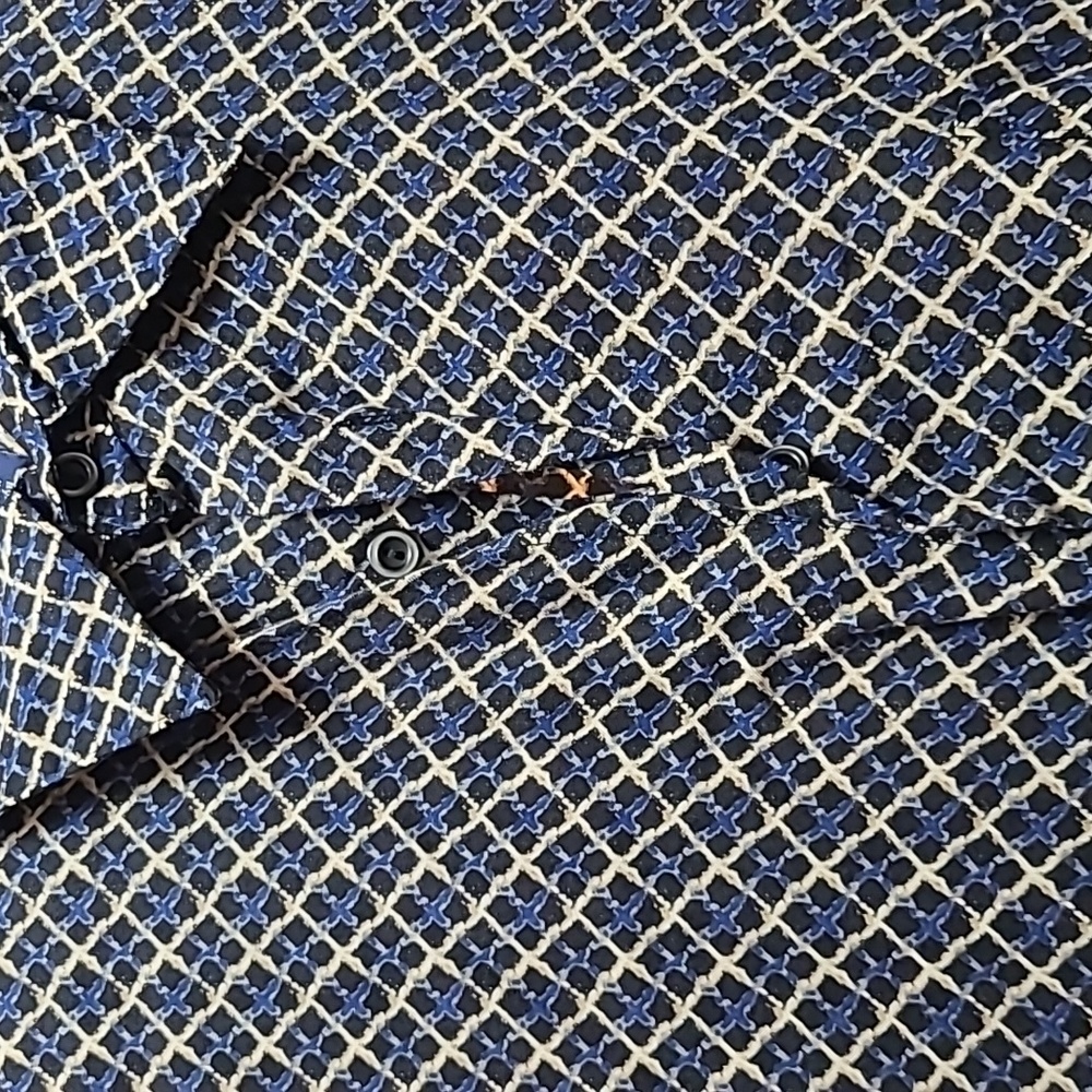 Men's Short Sleeve Button Down Shirt - Picture 4 of 5